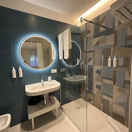 לינה וארוחת בוקר Le Ciulla Luxury 4*